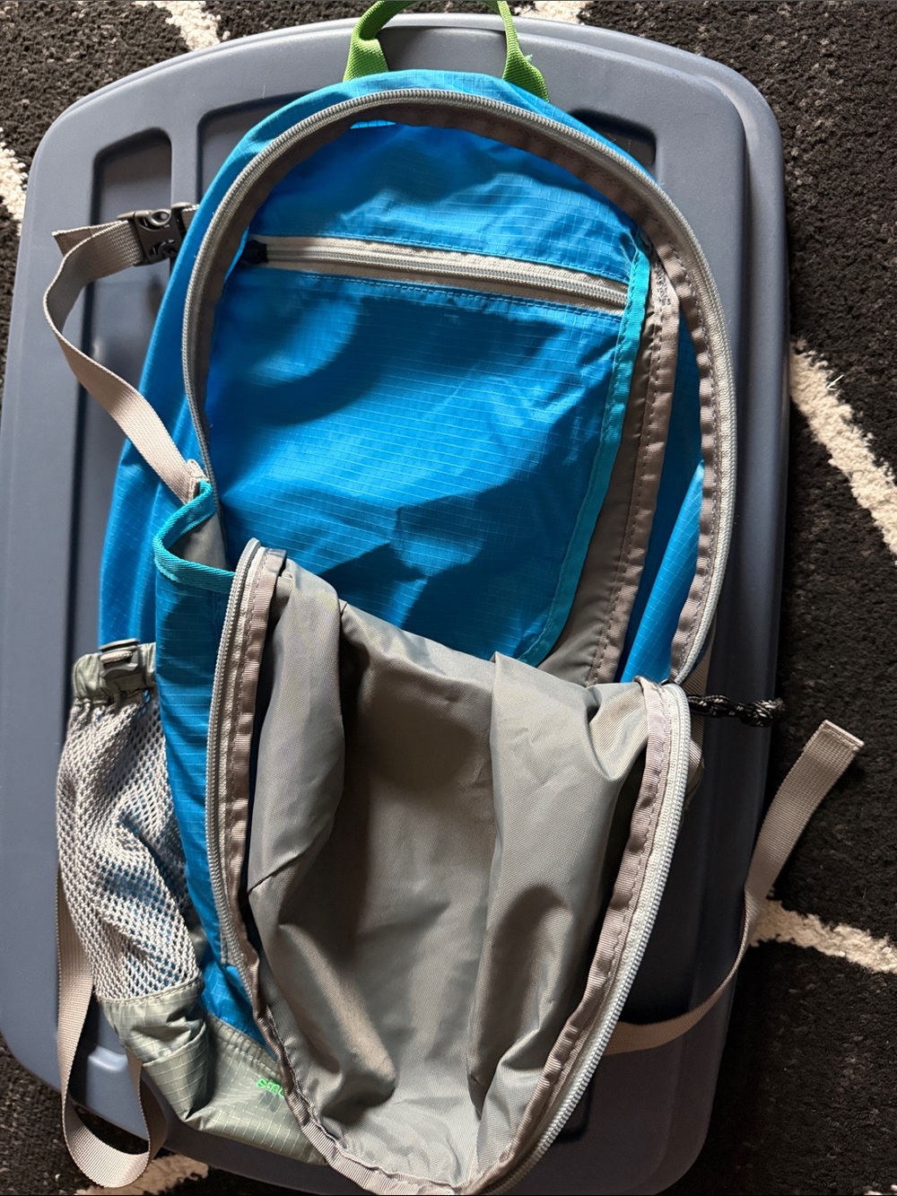 L.L. Bean  Blue Daypack Jacket-Style Backpack - Picture 9 of 12